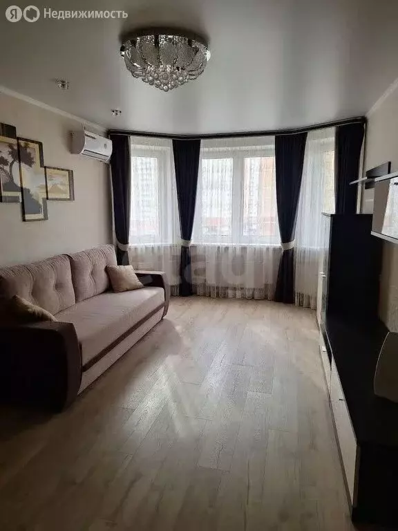 2-комнатная квартира: Липецк, улица И.В. Свиридова, 19 (58.9 м) - Фото 1