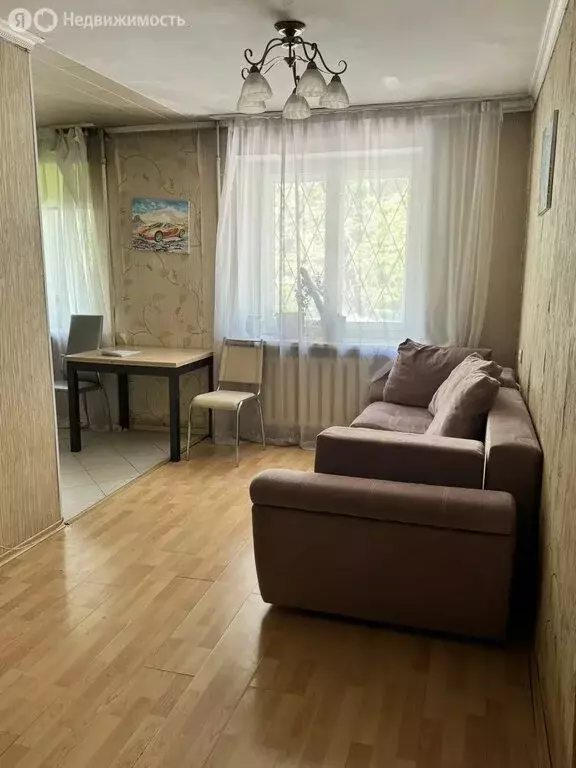 3-комнатная квартира: Иркутск, Красноказачья улица, 66 (57.4 м) - Фото 1