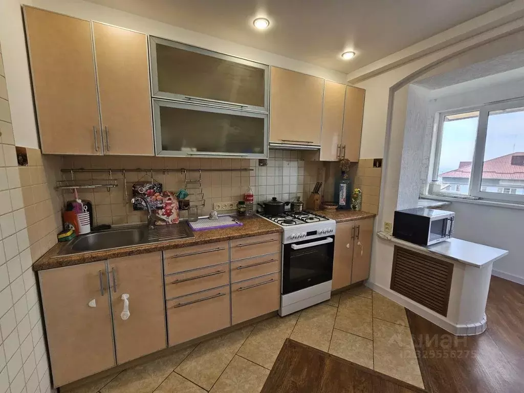 2-к кв. Краснодарский край, Туапсе Ленинградская ул., 11К3 (50.0 м) - Фото 2