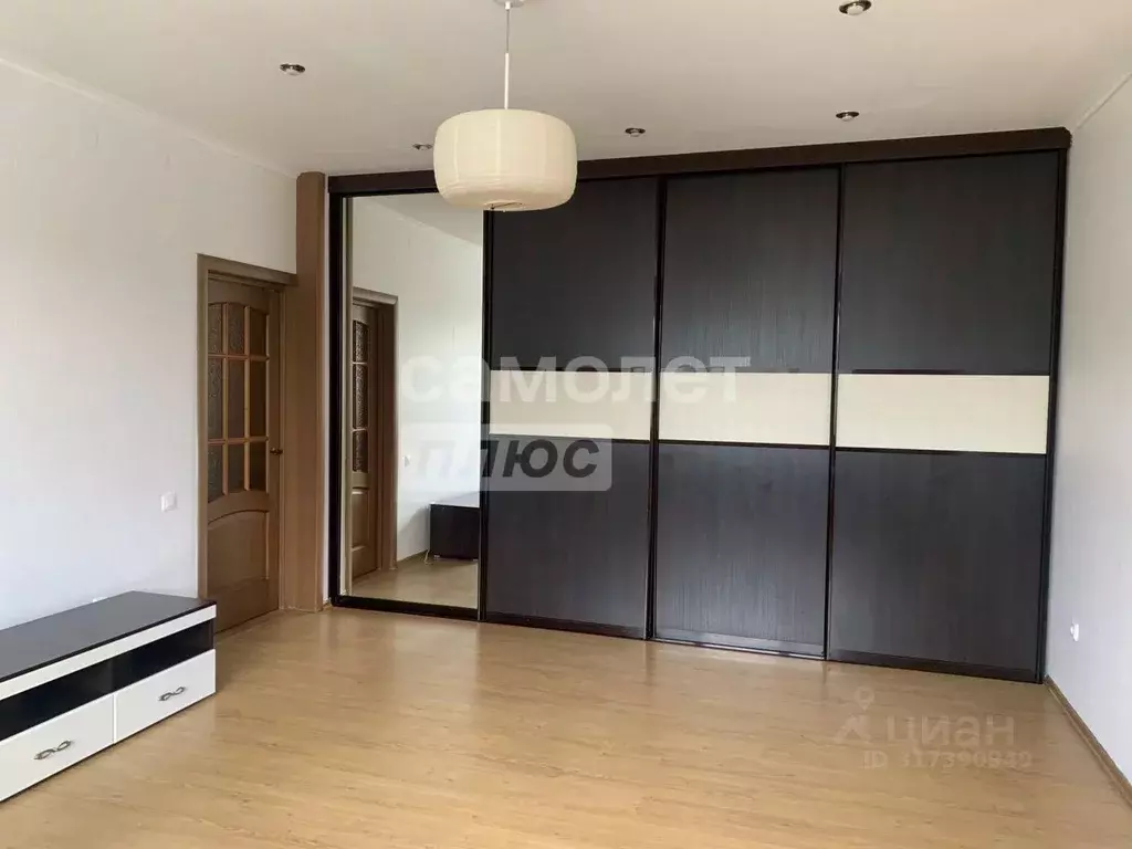 2-к кв. Липецкая область, Липецк ул. Космонавтов, 3А (77.0 м) - Фото 0