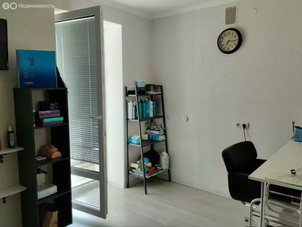 Квартира-студия: посёлок городского типа Стройкерамика, улица Анетты ... - Фото 1