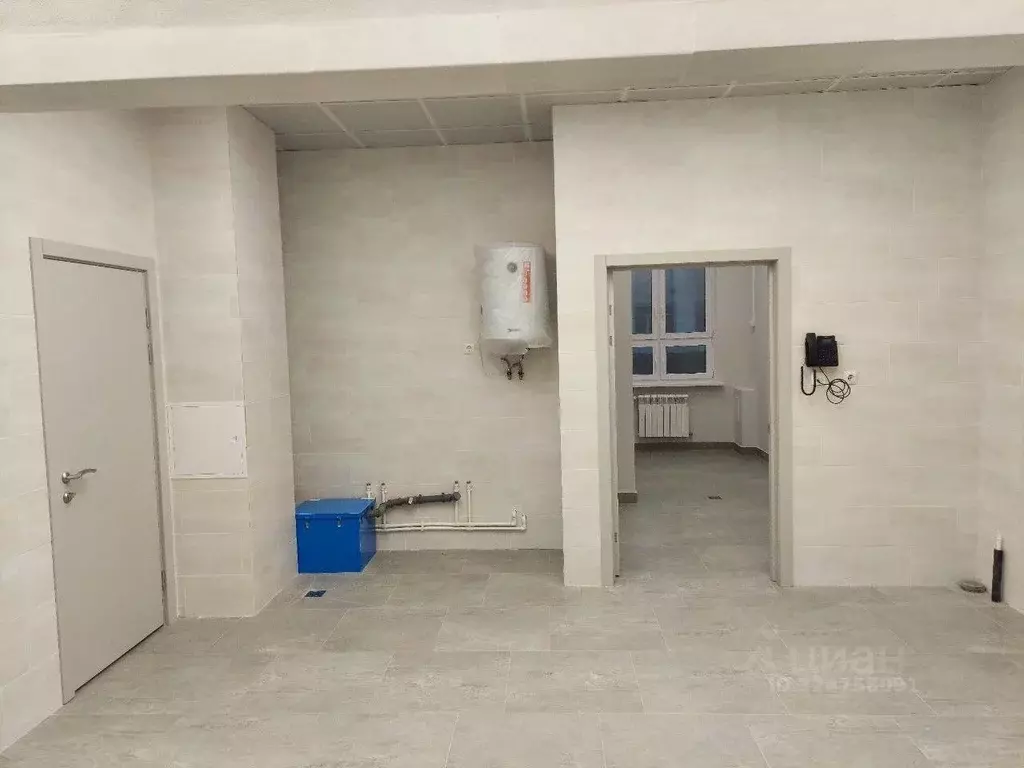 Помещение свободного назначения в Удмуртия, Ижевск ул. Коммунаров, 365 ... - Фото 2