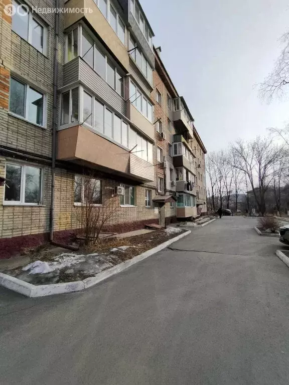 3-комнатная квартира: Артём, Уссурийская улица, 29/1 (51.2 м) - Фото 1