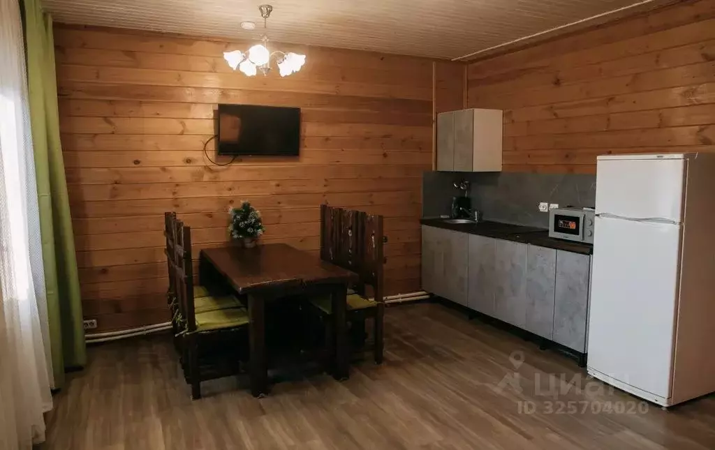 Дом в Башкортостан, Абзелиловский район, Ташбулатовский сельсовет, д. ... - Фото 1