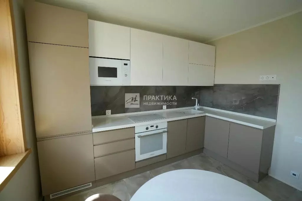 Продается 2-комнатная квартира - Фото 1