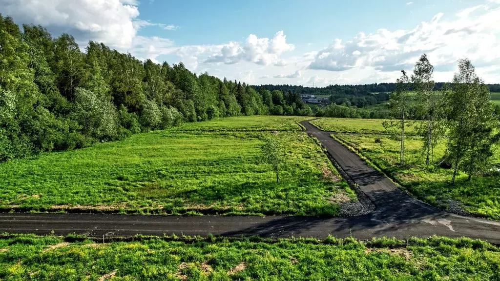 Участок в Московская область, Клин городской округ, д. Решоткино  ... - Фото 1