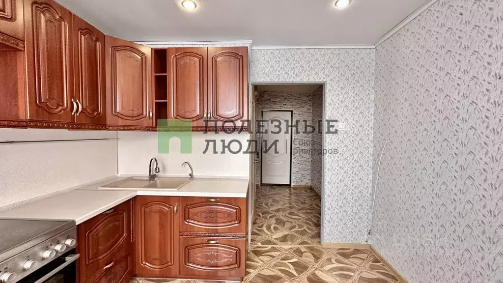 1-к кв. Курганская область, Курган Заозерный жилрайон, 5-й мкр, 17к4 ... - Фото 1