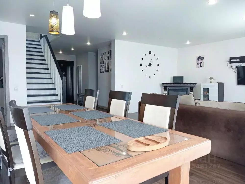 Коттедж в Хакасия, Абакан ул. Надежды, 9 (250 м) - Фото 1