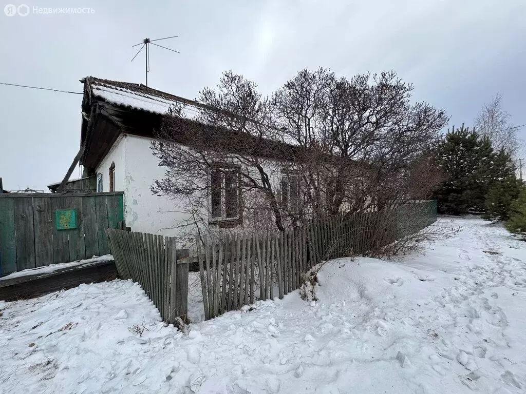 Дом в село Калинино, Трактовая улица, 52 (50 м) - Фото 0