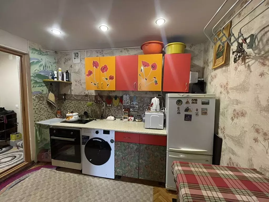 Комната Свердловская область, Екатеринбург ул. Репина, 21 - Фото 1