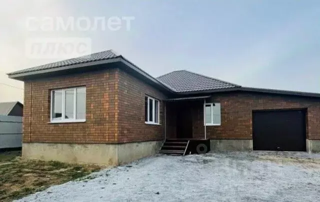 Дом в Белгородская область, Бирюч Красногвардейский район, Соборная ... - Фото 1