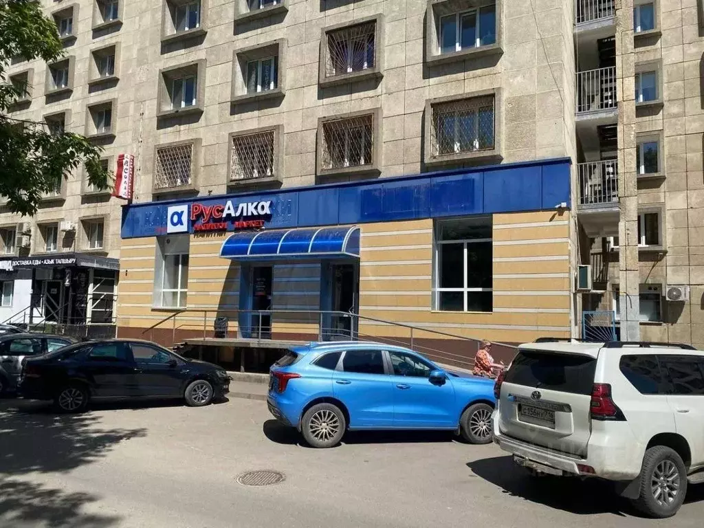 Помещение свободного назначения в Татарстан, Набережные Челны ул. ... - Фото 0