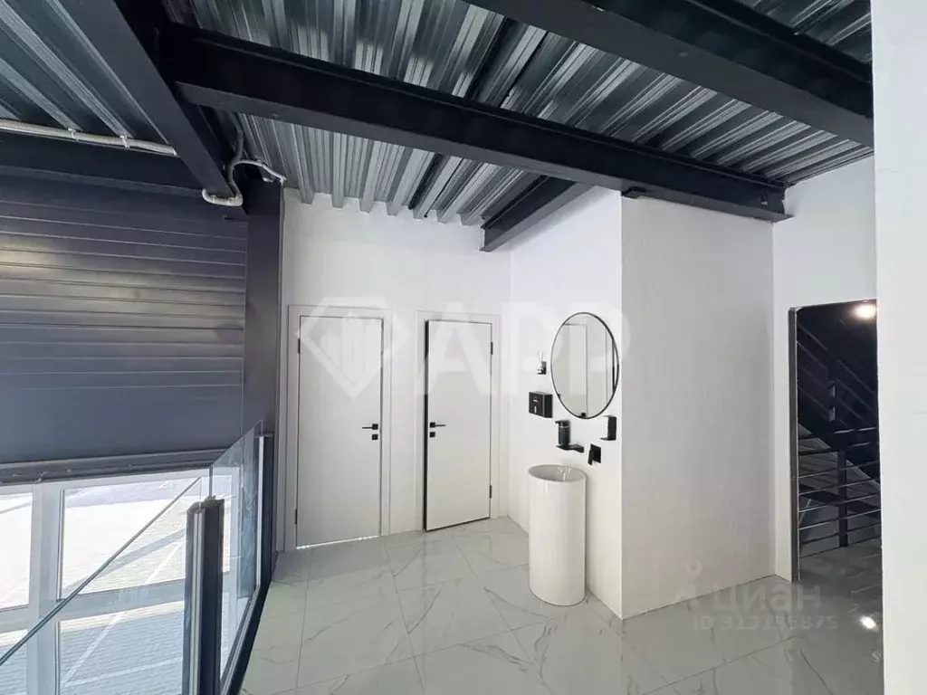 Помещение свободного назначения в Краснодарский край, Новороссийск ул. ... - Фото 1