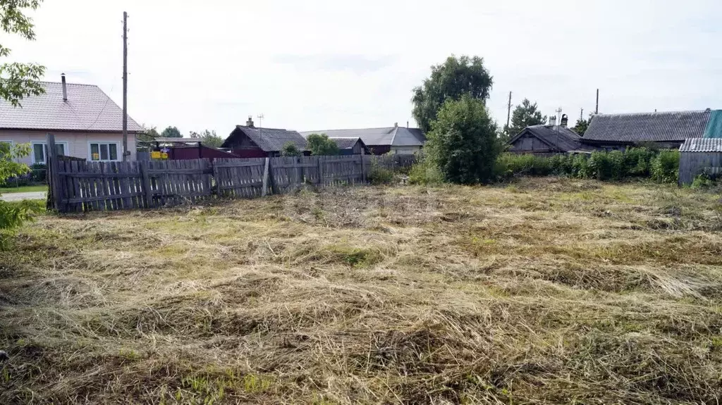 Дом в Свердловская область, Тугулым пгт ул. Красная (25 м) - Фото 1