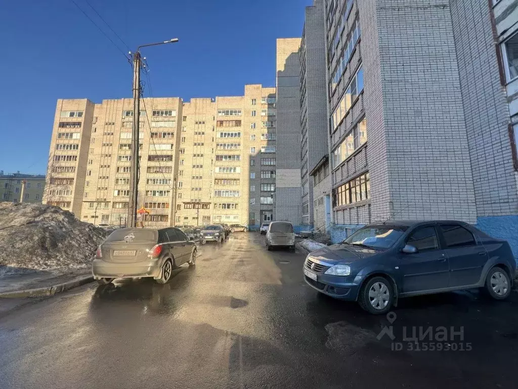 3-к кв. Кировская область, Киров ул. Пятницкая, 87 (62.3 м) - Фото 0