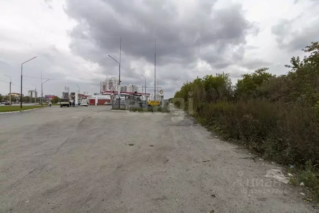 Гараж в Тюменская область, Тюмень ул. 50 лет Октября, 79 (16 м) - Фото 1