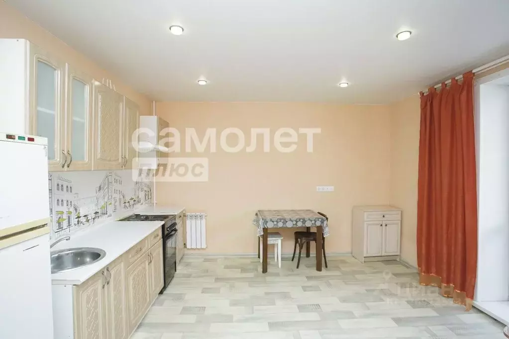 Комната Кемеровская область, Кемерово ул. Сарыгина, 12А (9.3 м) - Фото 1