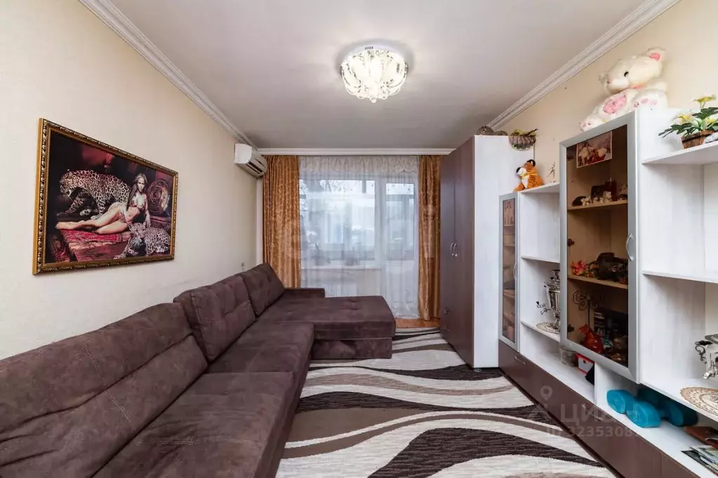 3-к кв. Курганская область, Курган Рабоче-Крестьянская ул., 14 (62.4 ... - Фото 1