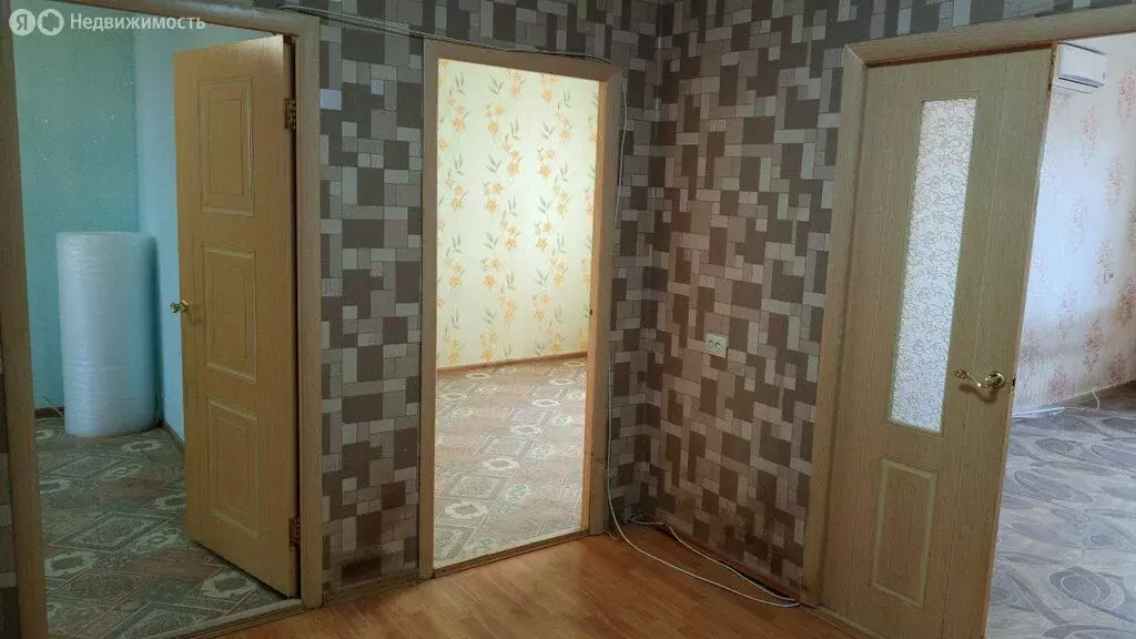 3-комнатная квартира: Симферополь, Балаклавская улица, 67 (64 м) - Фото 2