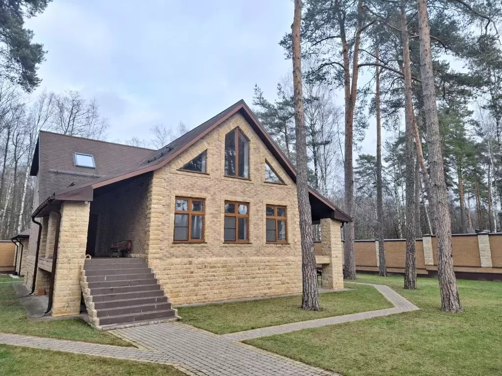 Дом в Московская область, Люберцы городской округ, Малаховка пгт ... - Фото 1