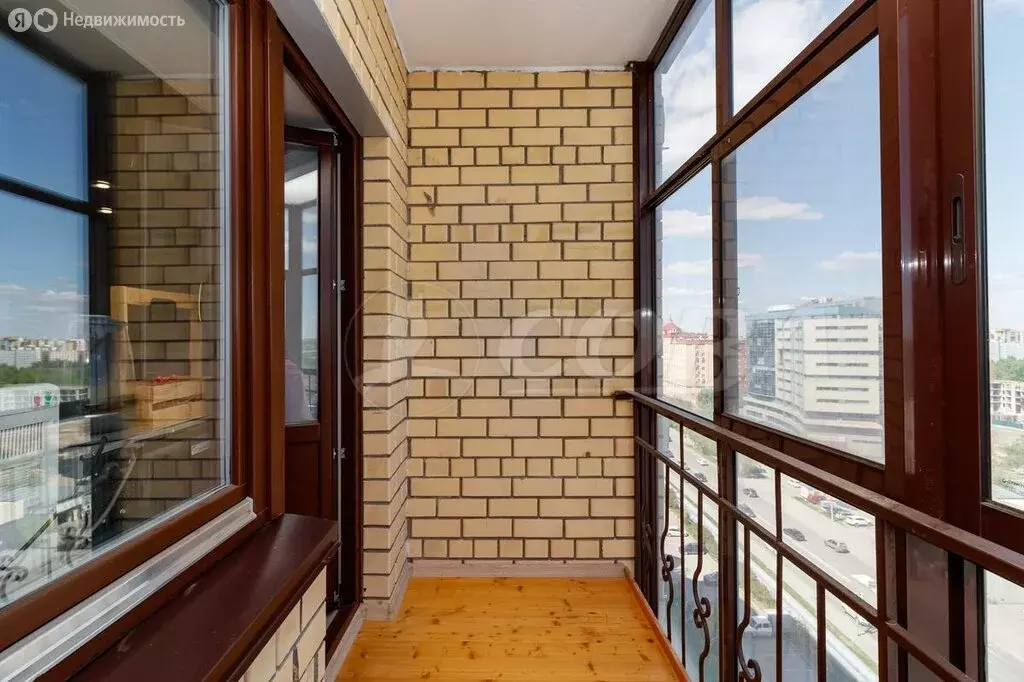 1-комнатная квартира: Тюмень, Харьковская улица, 66 (59 м) - Фото 0