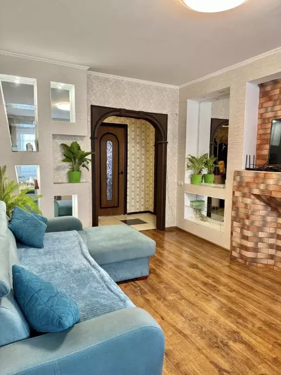 3-к кв. Калининградская область, Калининград Нарвская ул., 85 (68.0 м) - Фото 0