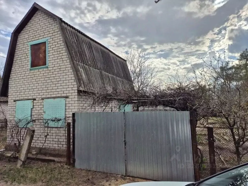 Дом в Волгоградская область, Калачевский район, Ильевское с/пос, пос. ... - Фото 1