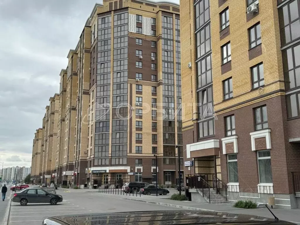 Помещение свободного назначения в Тюменская область, Тюмень ул. ... - Фото 1