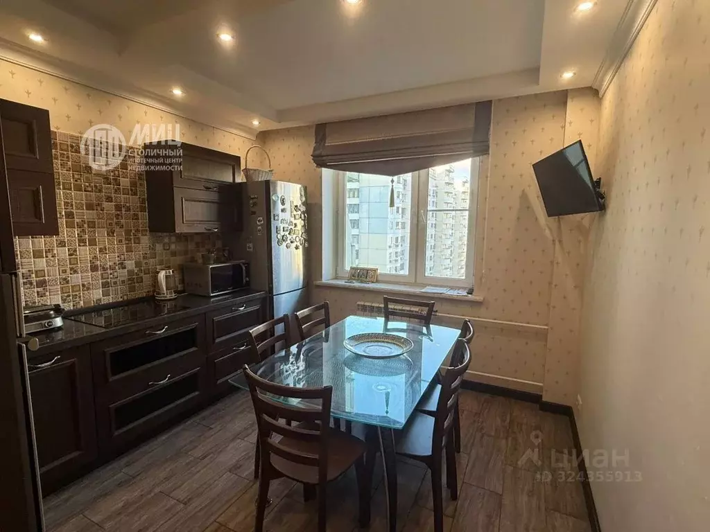 3-к кв. Московская область, Красногорск бул. Ильинский, 7 (94.0 м) - Фото 1