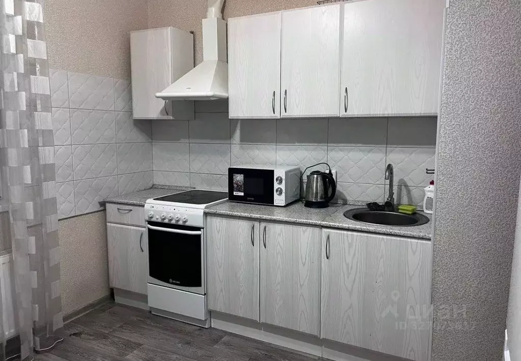 1-к кв. Волгоградская область, Волгоград ул. Гвоздкова, 10 (34.0 м) - Фото 2