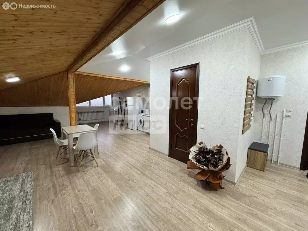 Квартира-студия: Каспийск, Каспийское шоссе, 26 (60 м) - Фото 1