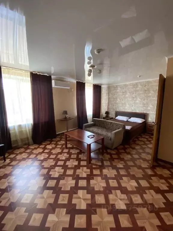 Комната Ставропольский край, Нефтекумск пл. Ленина, 2 - Фото 1