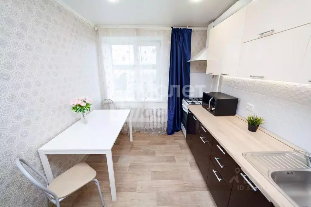 4-к кв. Татарстан, Казань ул. Ильича, 19/43 (73.8 м) - Фото 1