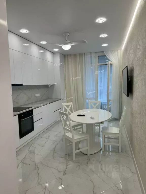 2-к кв. Тульская область, Тула просп. Ленина, 66А (82.0 м) - Фото 0