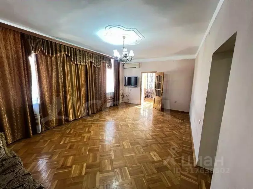 3-к кв. Дагестан, Махачкала ул. Азиза Алиева, 19 (80.0 м) - Фото 0