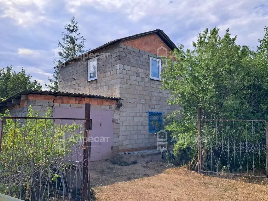 Дом в Волгоградская область, Светлоярский район, Райгородское с/пос, ... - Фото 1