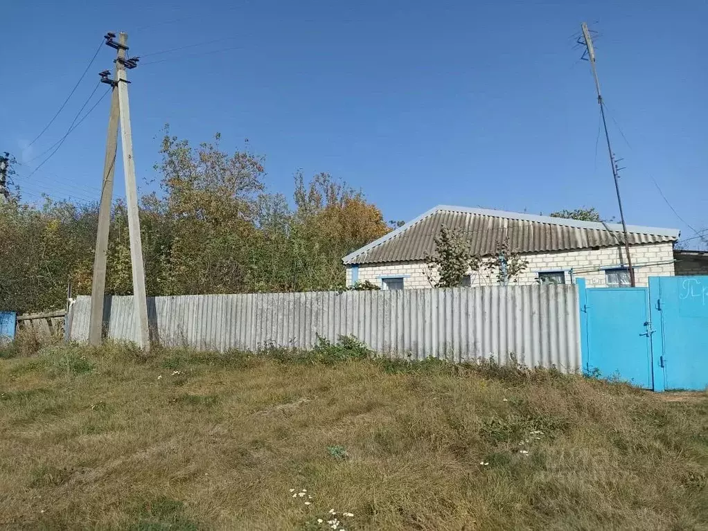 Дом в Белгородская область, Ивнянский район, с. Новенькое ул. ... - Фото 0