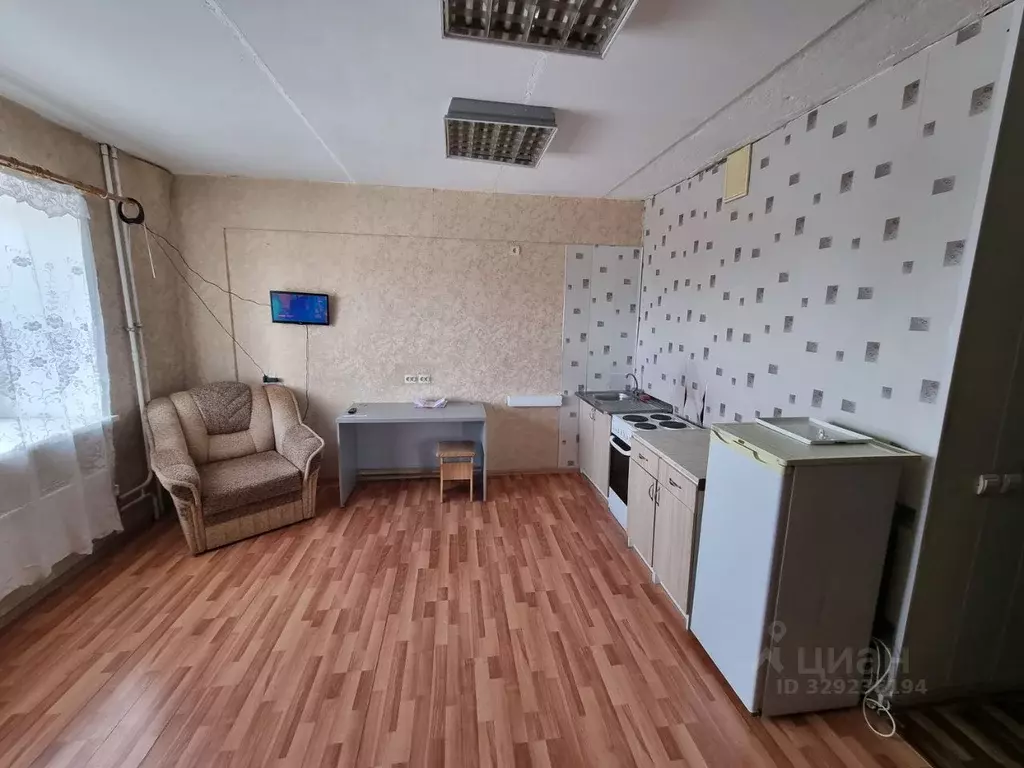 Студия Омская область, Омск Мельничная ул., 87к3 (29.0 м) - Фото 1