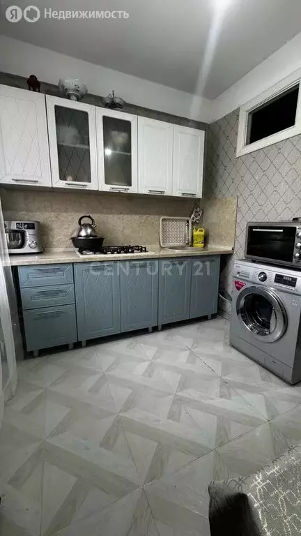 1-комнатная квартира: Махачкала, улица Зои Космодемьянской, 48А (33 м) - Фото 0