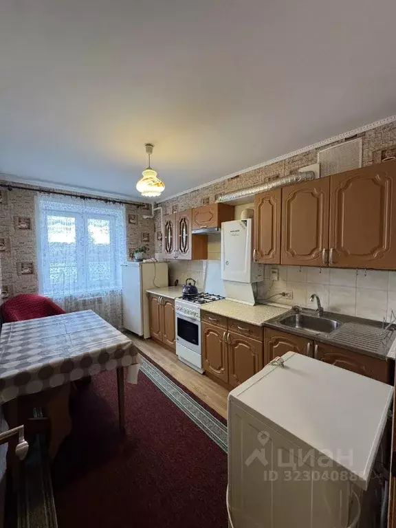 1-к кв. Брянская область, Брянск пер. Менжинского, 70 (40.0 м) - Фото 0