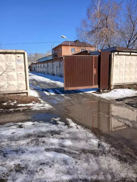 Гараж в Тюменская область, Тюмень ул. 30 лет Победы, 33 (19 м) - Фото 1