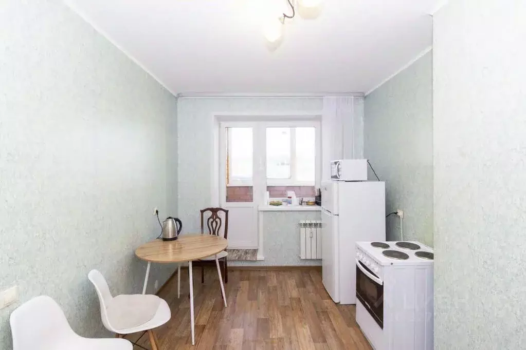 2-к кв. Тюменская область, Тюмень ул. Андрея Бушуева, 4к1 (50.0 м) - Фото 1