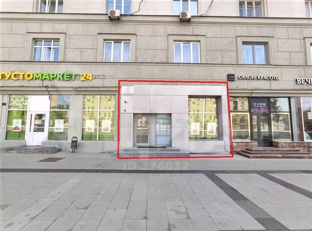 Торговая площадь в Москва Новинский бул., 12 (127 м) - Фото 1