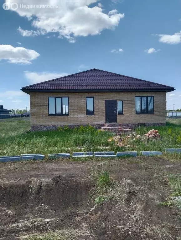 Дом в село Натальино, улица имени А.С. Глухова (156 м) - Фото 0