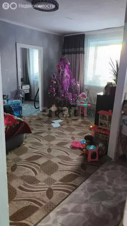 3-комнатная квартира: село Иволгинск, квартал Студенческий, 1 (51.2 м) - Фото 1