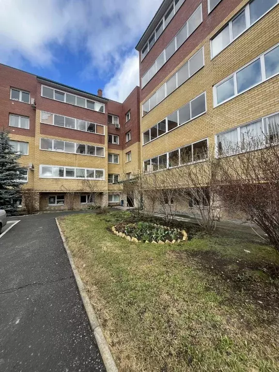 2-к кв. Свердловская область, Екатеринбург ул. Краснолесья, 49 (67.6 ... - Фото 2