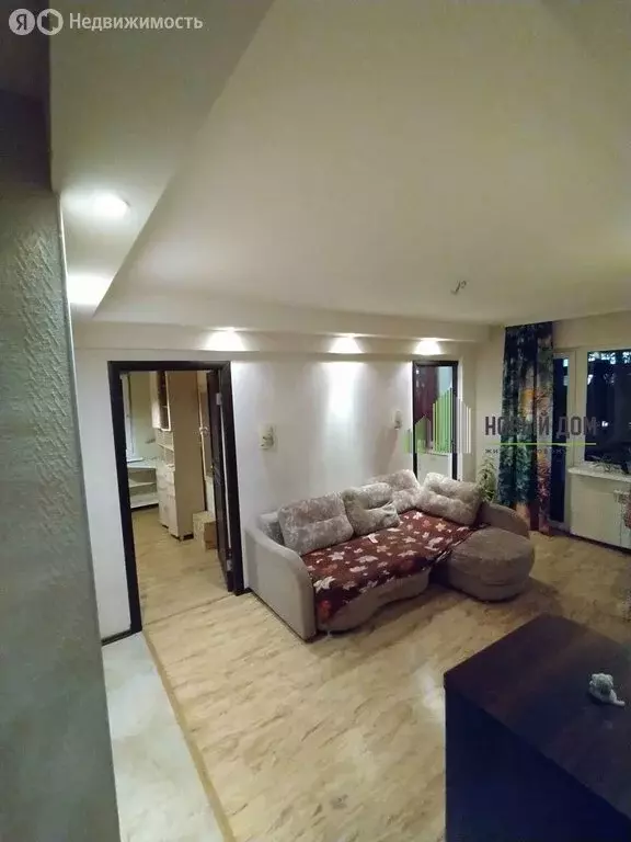 3-комнатная квартира: Великий Новгород, Октябрьская улица, 12к4 (49 м) - Фото 1