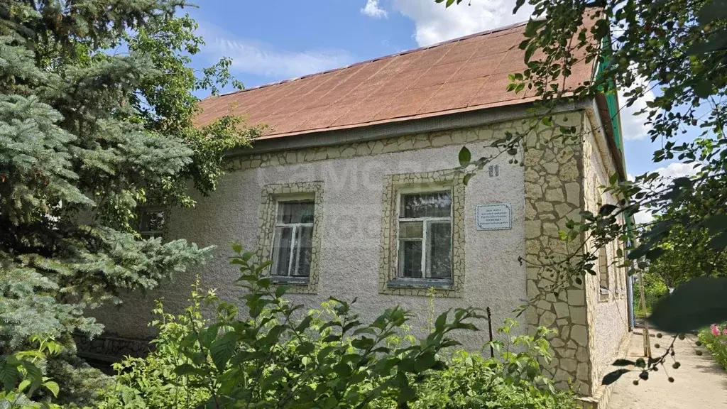 Дом в Оренбургская область, пос. Переволоцкий ул. Пугачева, 11 (77 м) - Фото 0