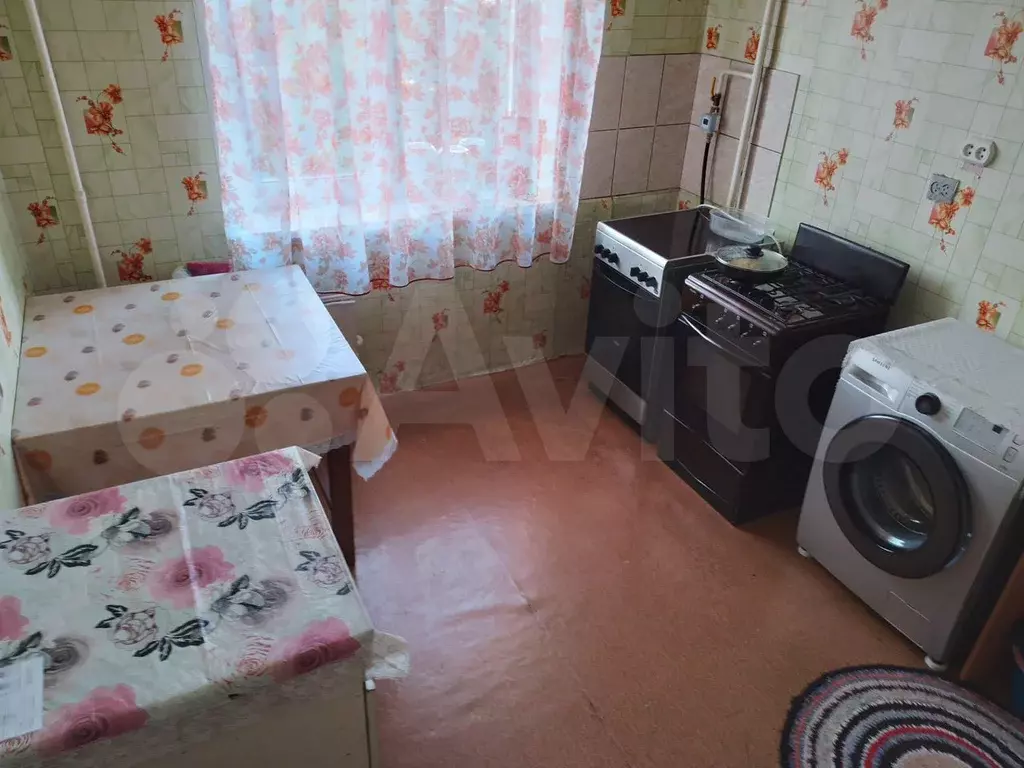 Комната 12 м в 3-к., 2/5 эт. - Фото 0