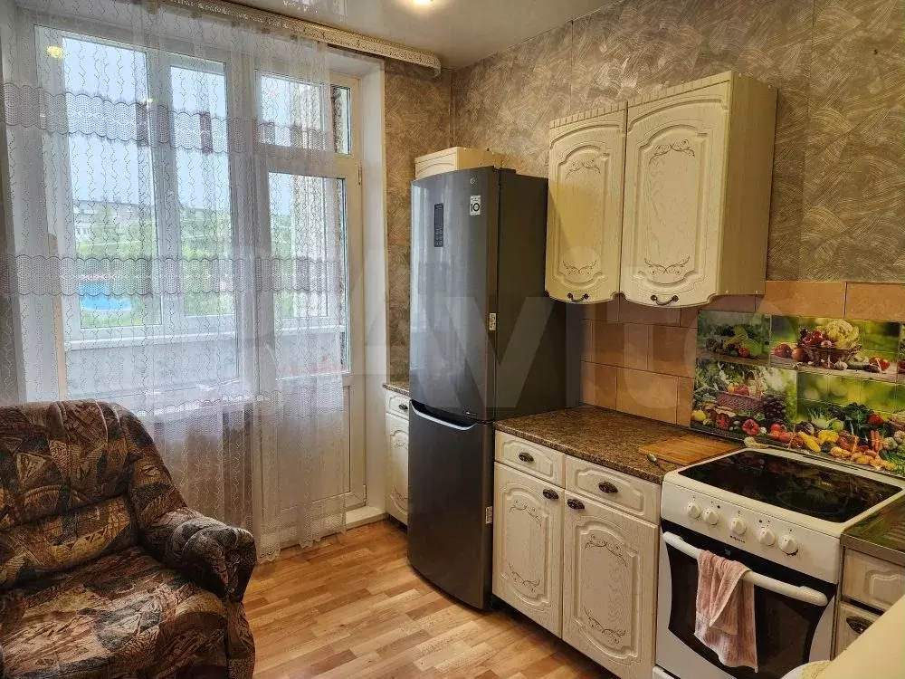 2-к. квартира, 55 м, 2/9 эт. - Фото 0
